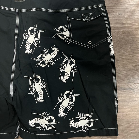 Polo by Ralph Lauren Swim Trunks - Black with lobster print - Size 40 - Picture 4 of 8